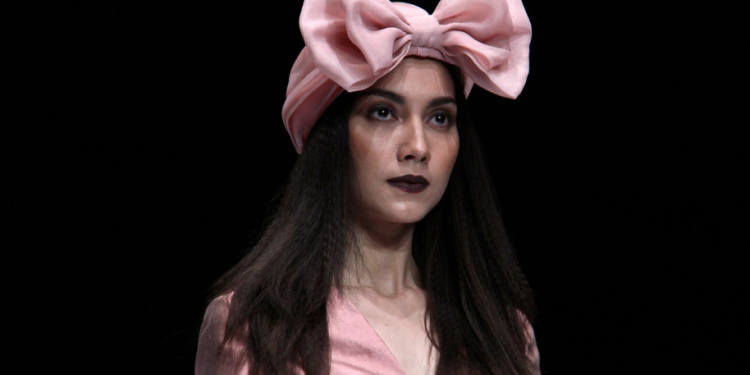 2024 Fashion Forecast: Futuristic Trends Shaping the Industry